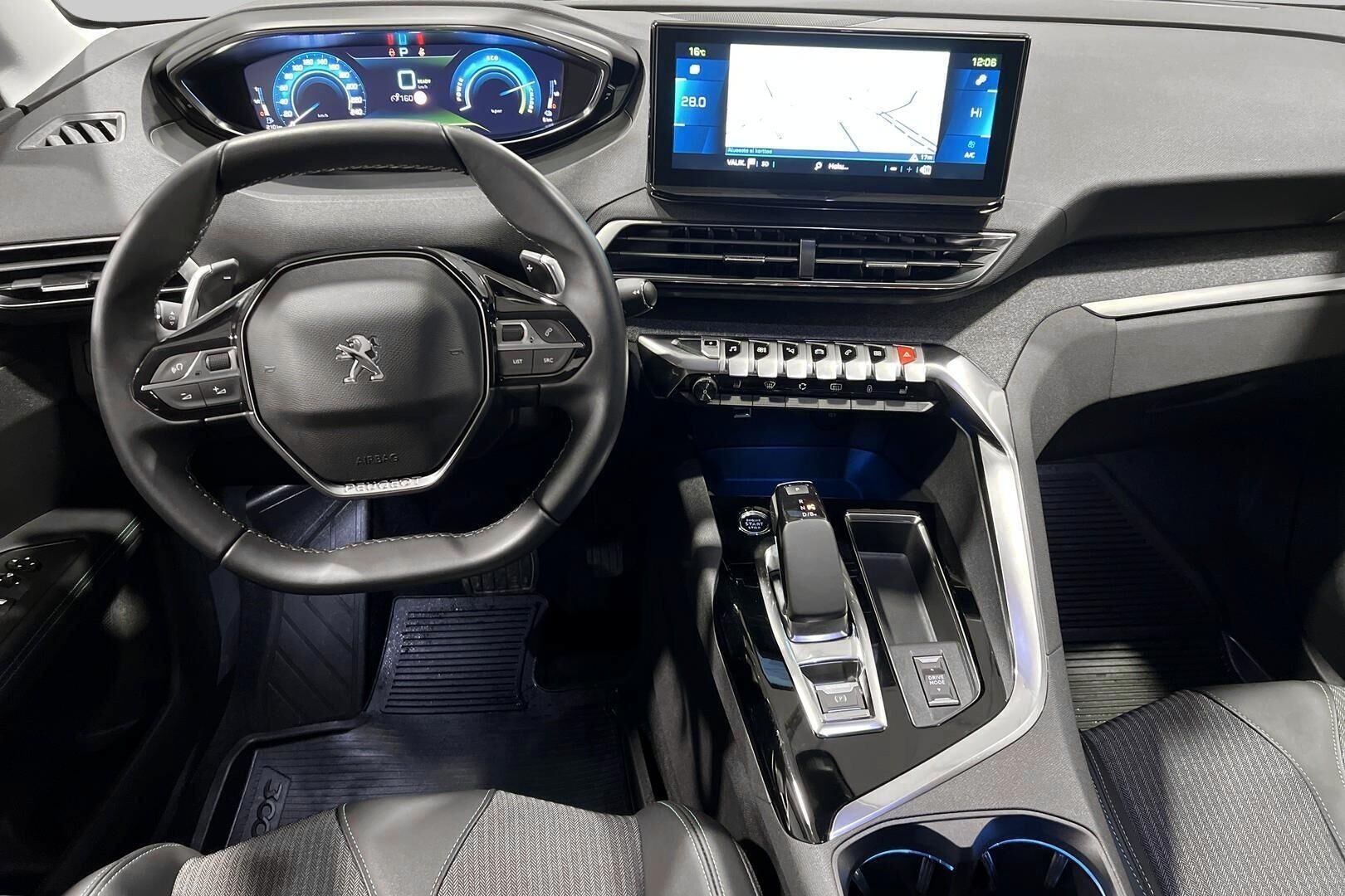 Peugeot 3008 iso kuva 11