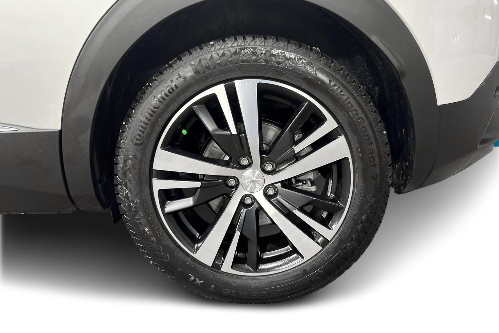 Peugeot 3008 iso kuva 13