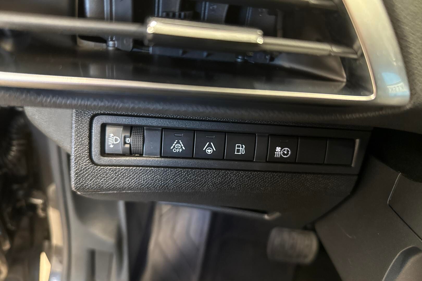 Peugeot 3008 iso kuva 16