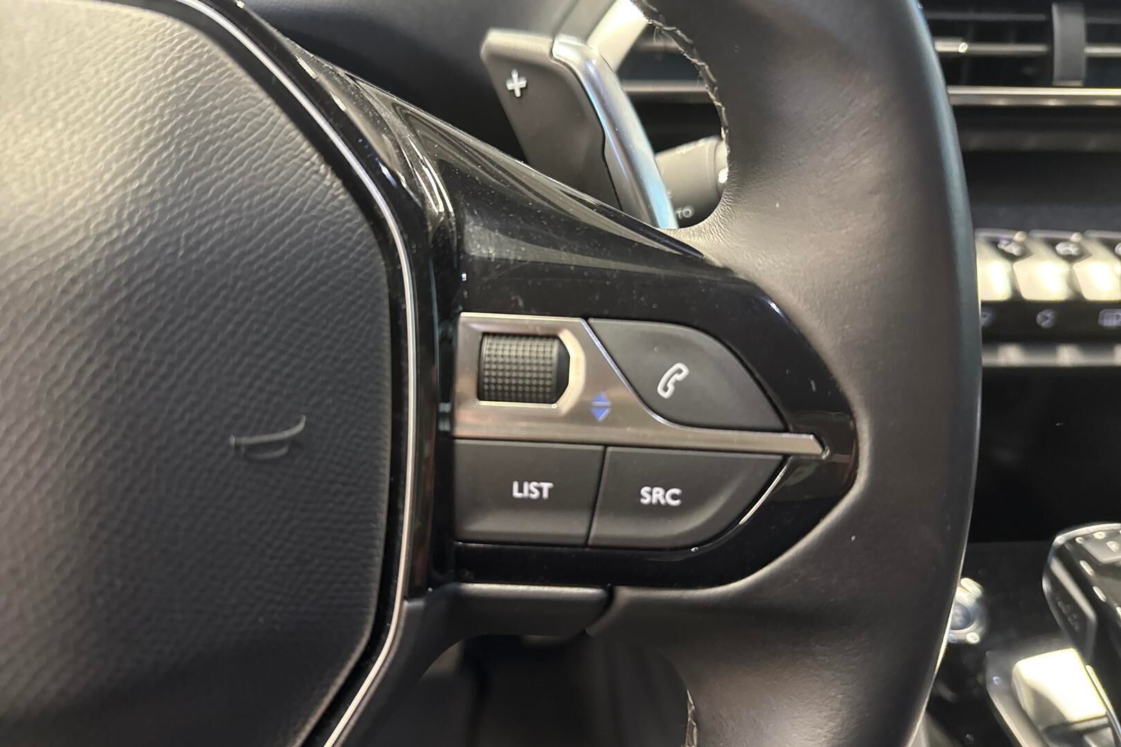 Peugeot 3008 iso kuva 19