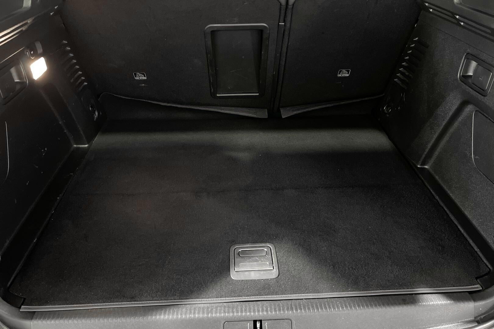 Peugeot 3008 iso kuva 12