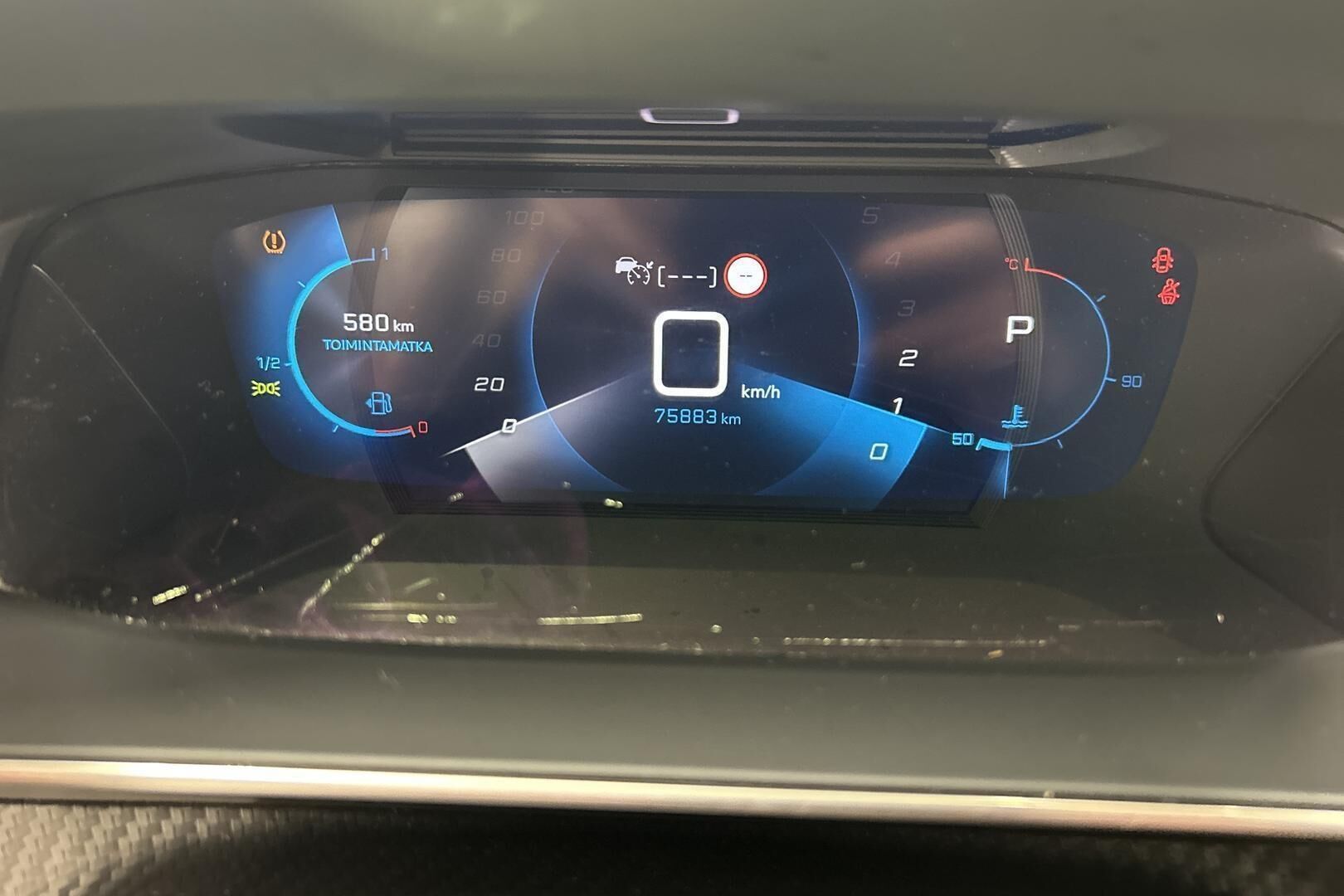 Peugeot 2008 iso kuva 15