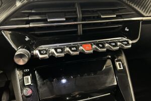 Peugeot 2008 esikatselu 19