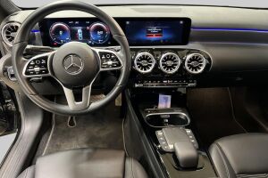 Mercedes-Benz A esikatselu 10