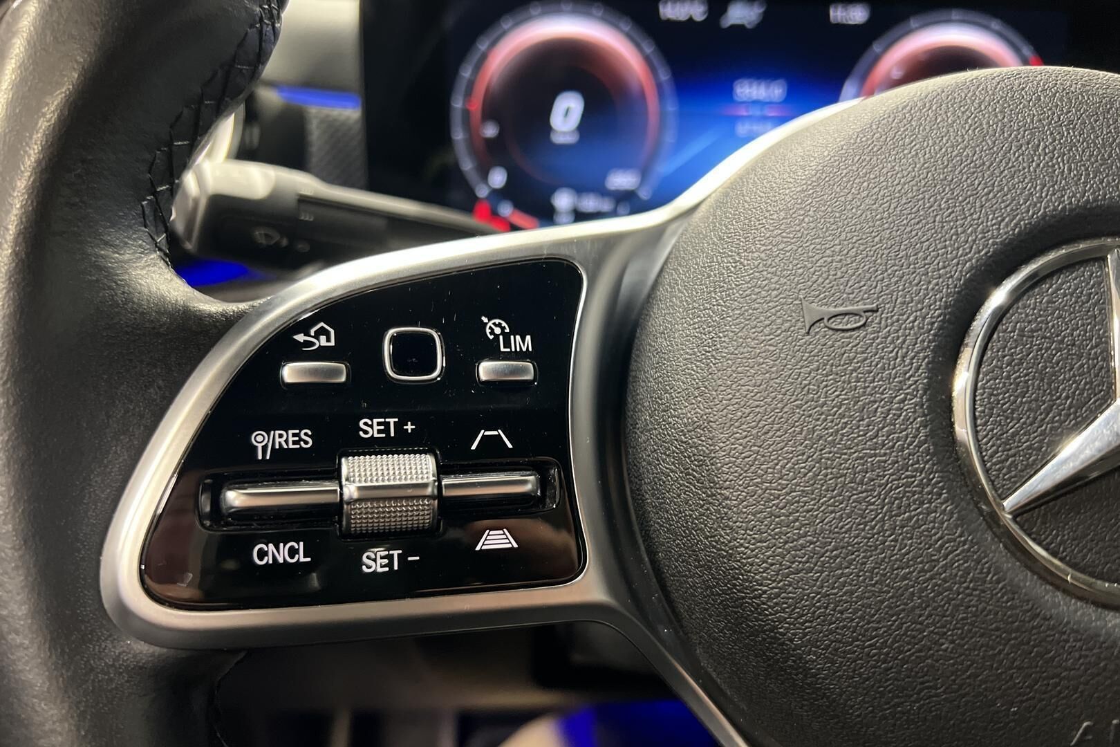 Mercedes-Benz A iso kuva 17