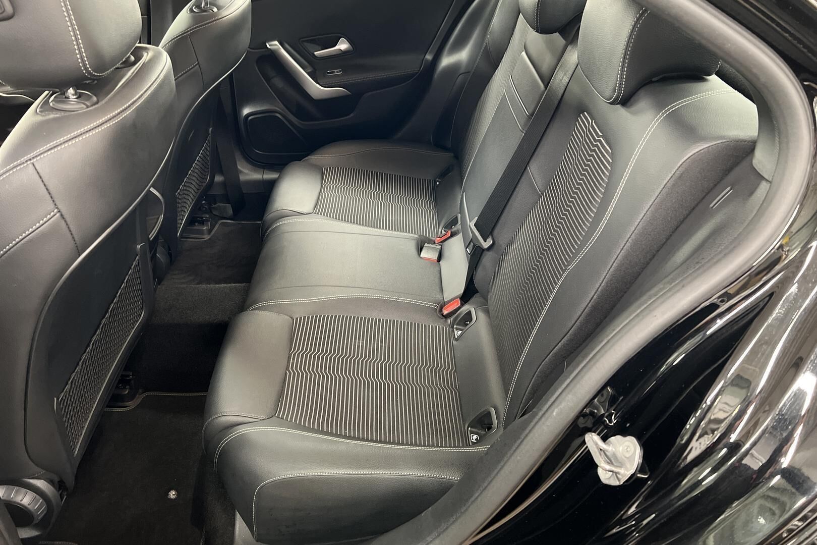 Mercedes-Benz A iso kuva 9