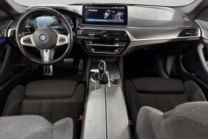 BMW 5-SARJA esikatselu 10