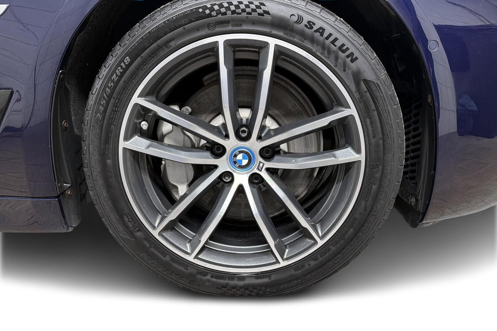 BMW 5-SARJA iso kuva 12