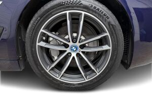 BMW 5-SARJA esikatselu 12