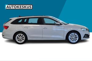 Skoda Octavia esikatselu 4