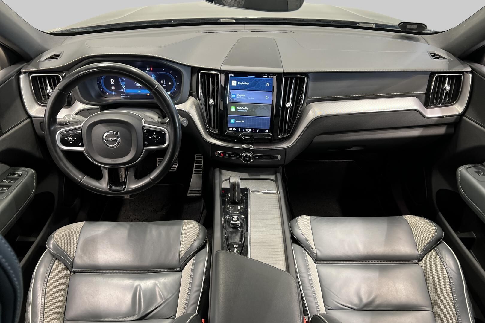 Volvo XC60 iso kuva 11