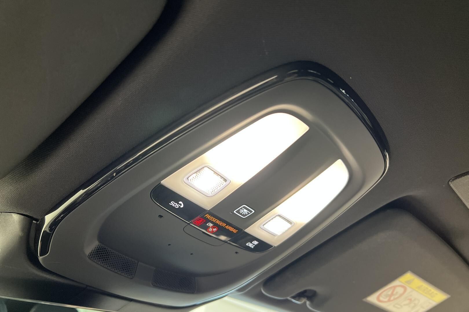 Volvo XC60 iso kuva 22