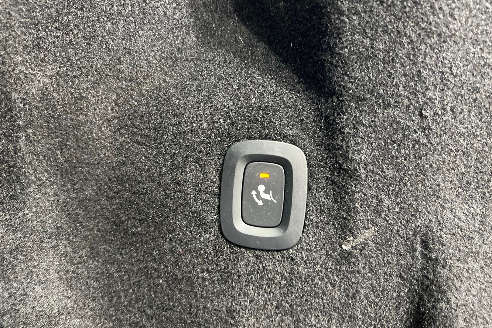 Volvo XC60 iso kuva 31