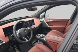 BMW iX esikatselu 1