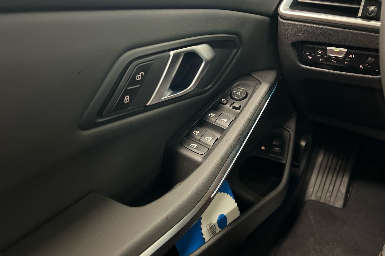 BMW 3-sarja iso kuva 17