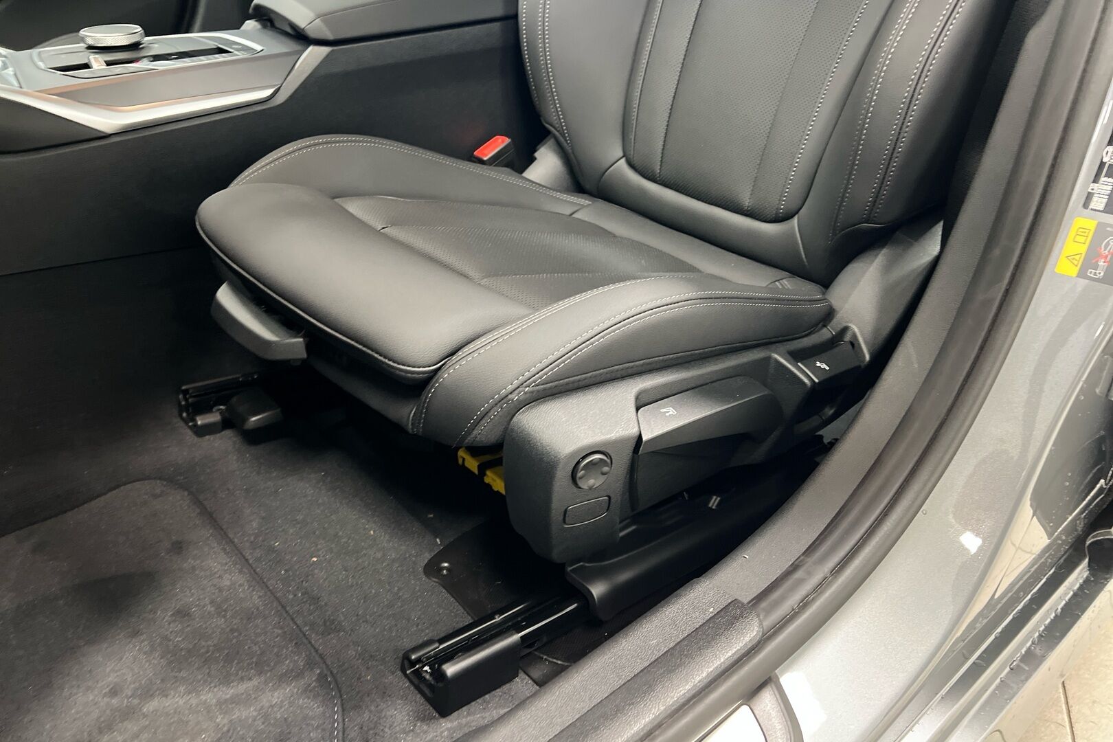 BMW 3-sarja iso kuva 19