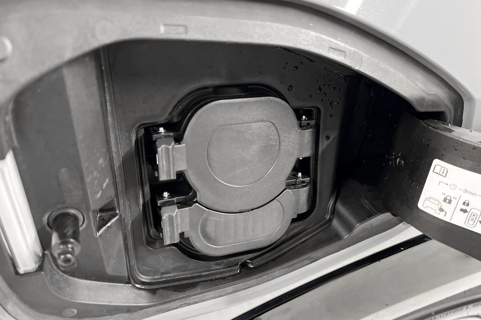 NISSAN ARIYA iso kuva 21