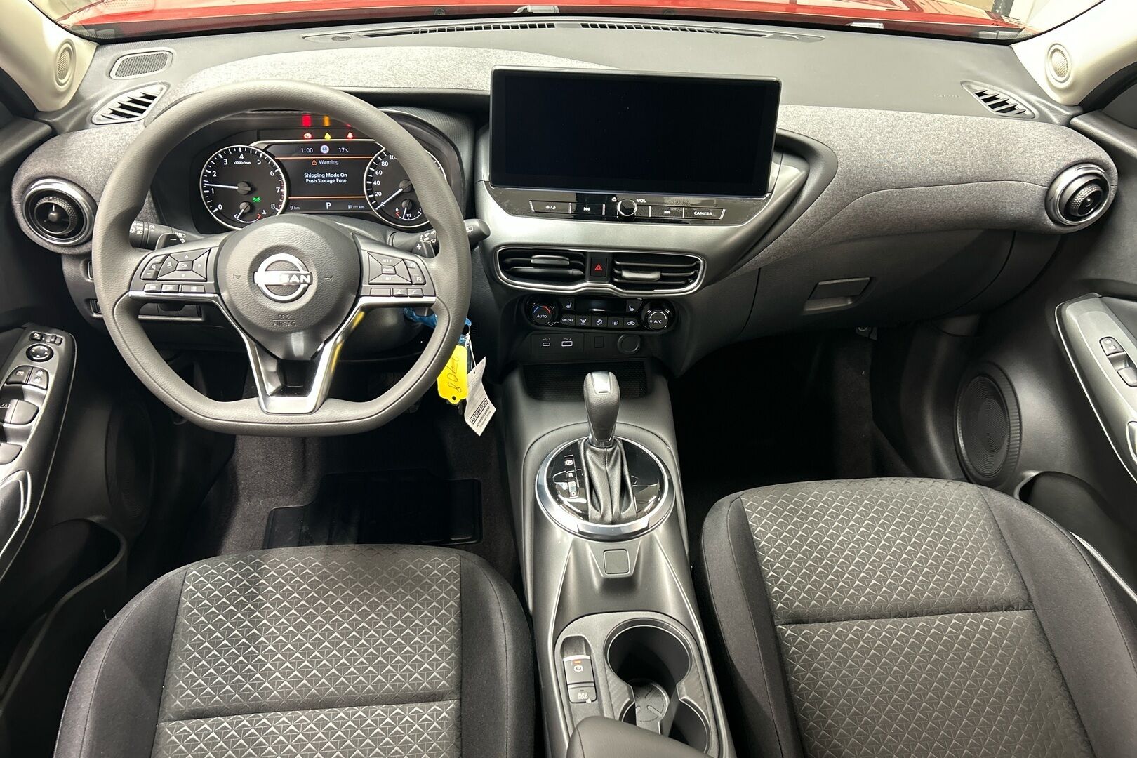 Nissan Juke iso kuva 6