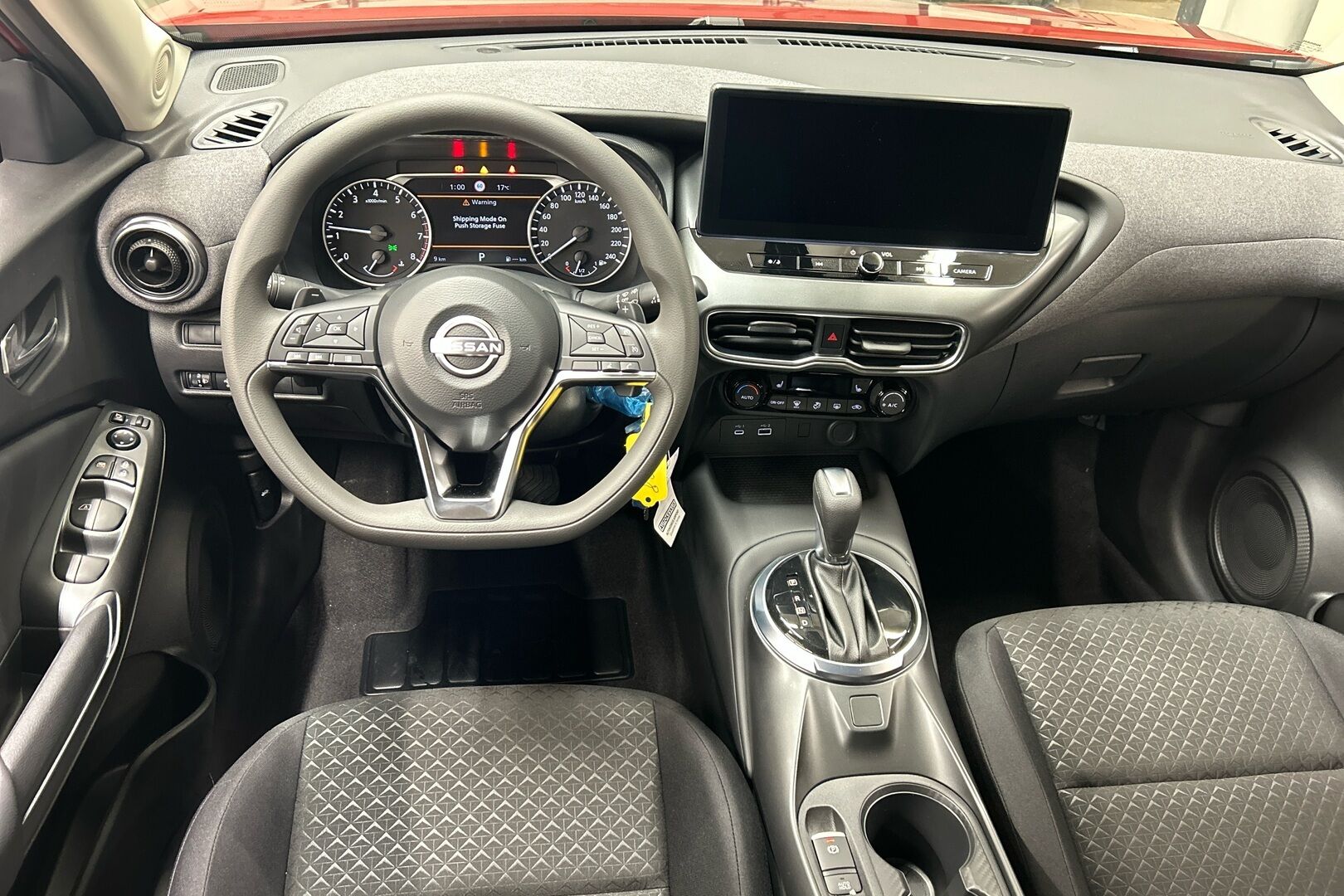 Nissan Juke iso kuva 7