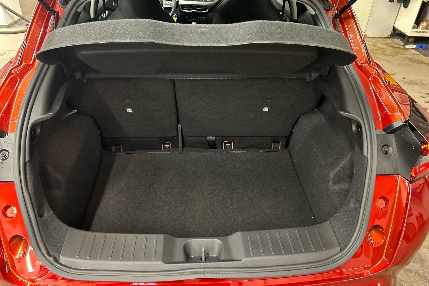 Nissan Juke iso kuva 9