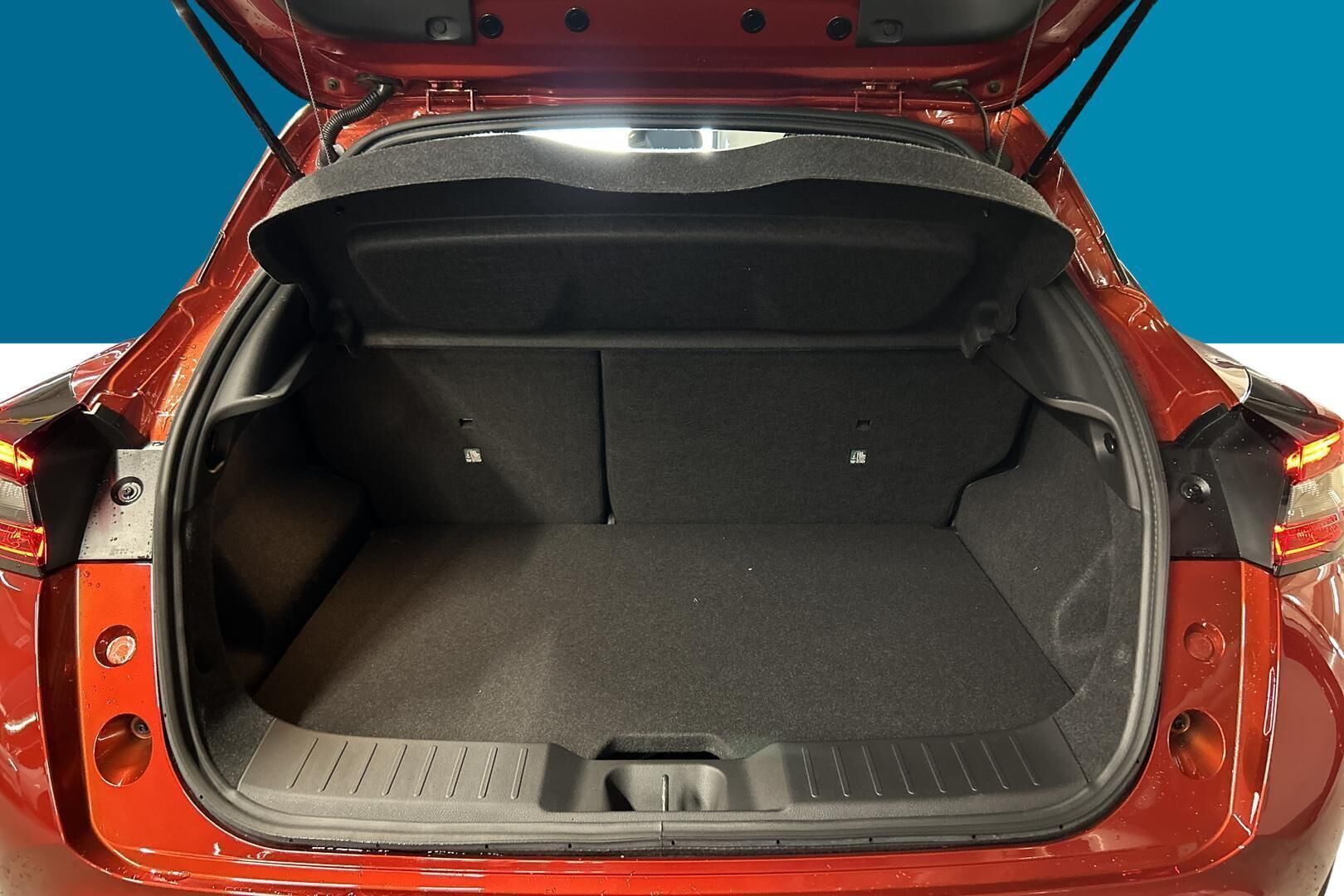 Nissan Juke iso kuva 11
