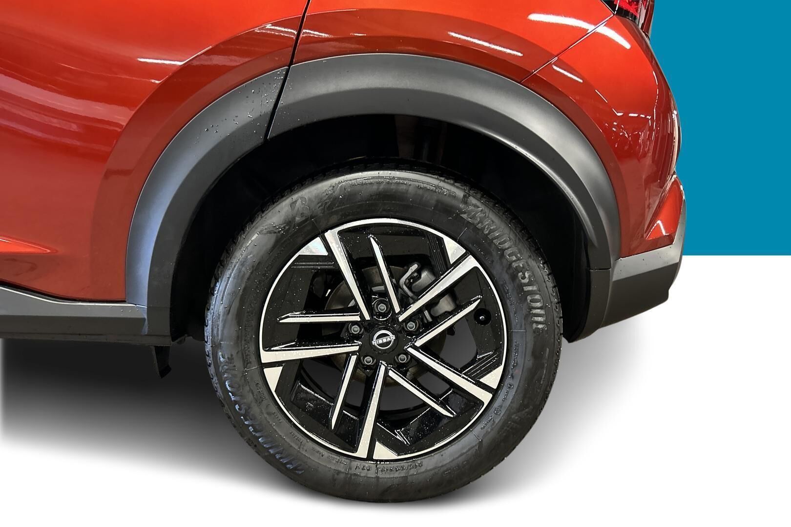 Nissan Juke iso kuva 12