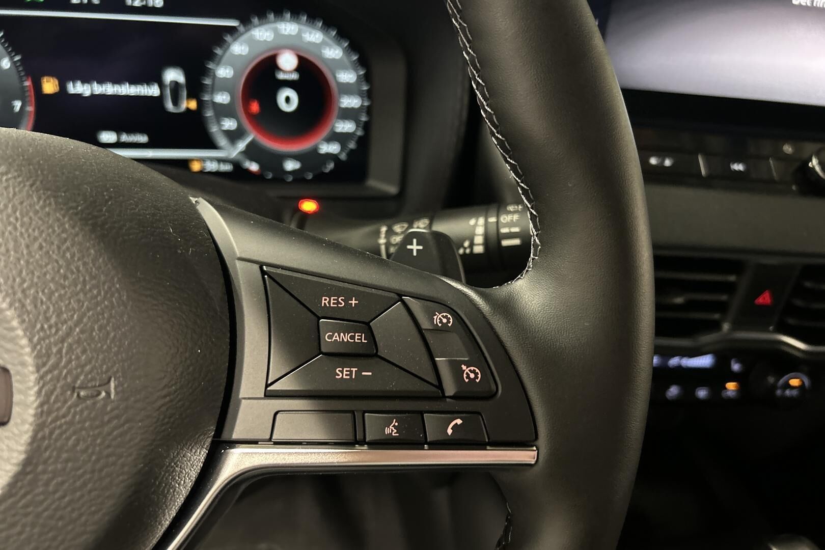 Nissan Juke iso kuva 23