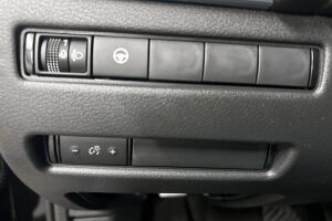 Nissan Qashqai esikatselu 14