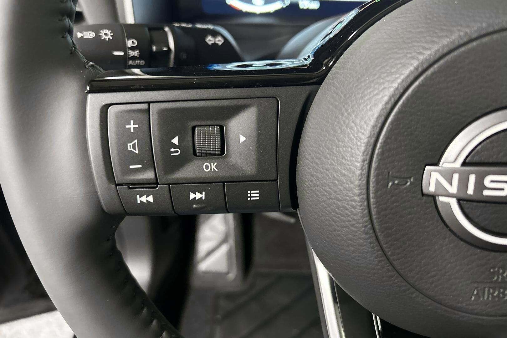 Nissan Qashqai iso kuva 15