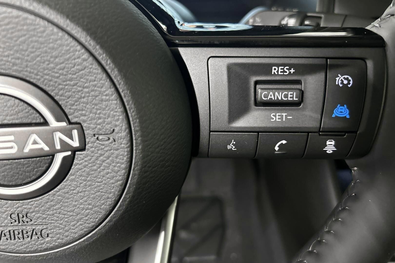 Nissan Qashqai iso kuva 16