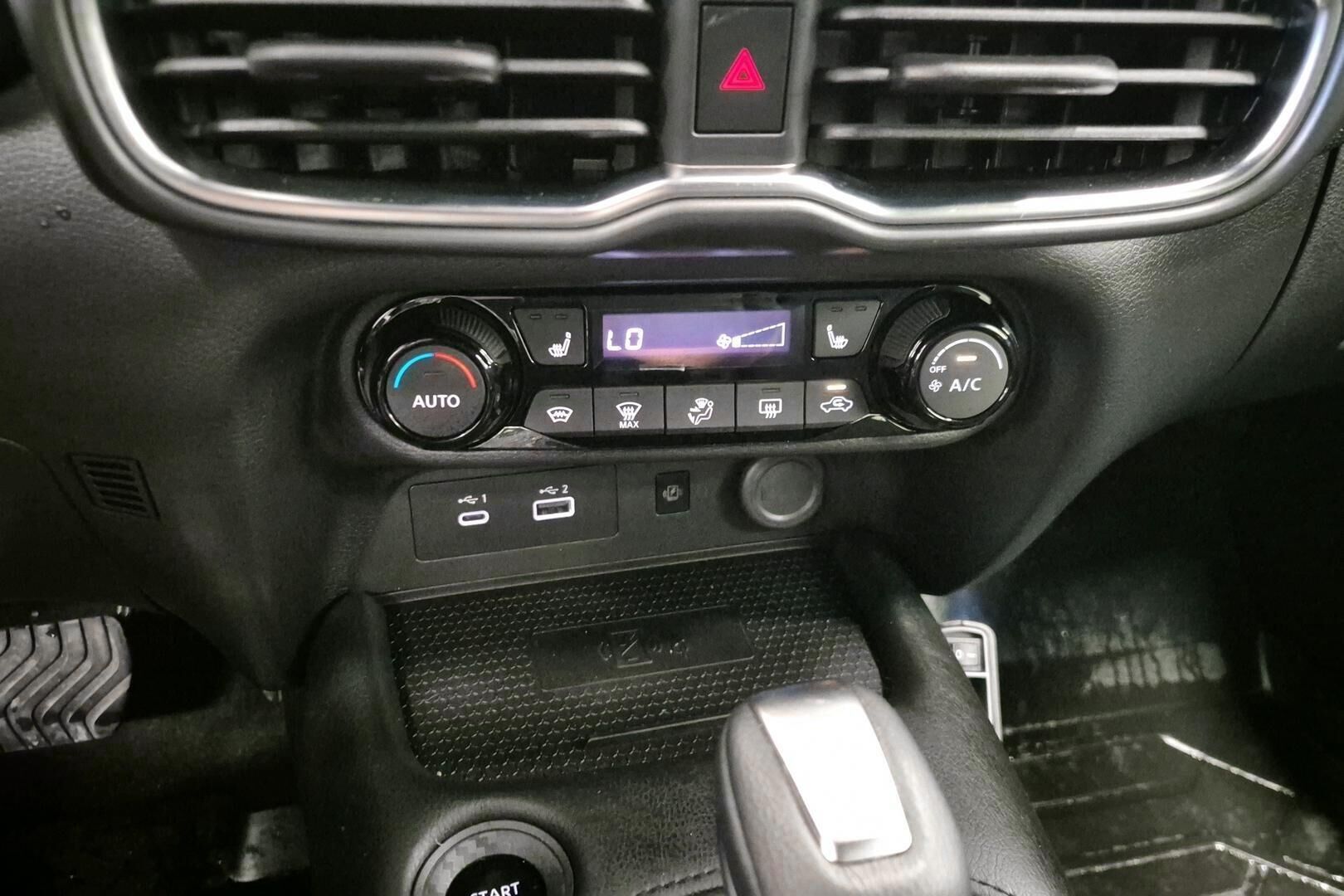 Nissan Juke iso kuva 16