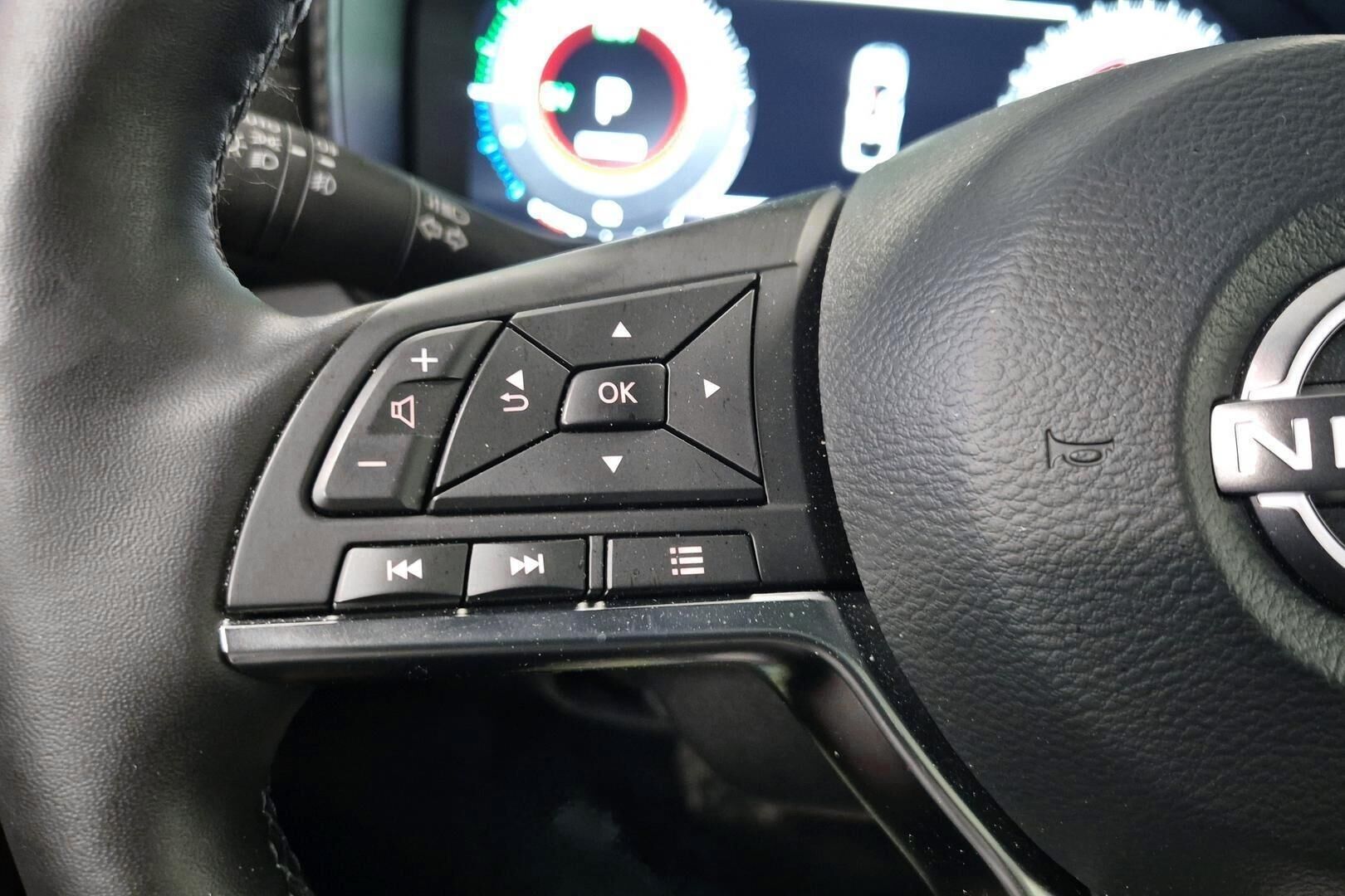 Nissan Juke iso kuva 19
