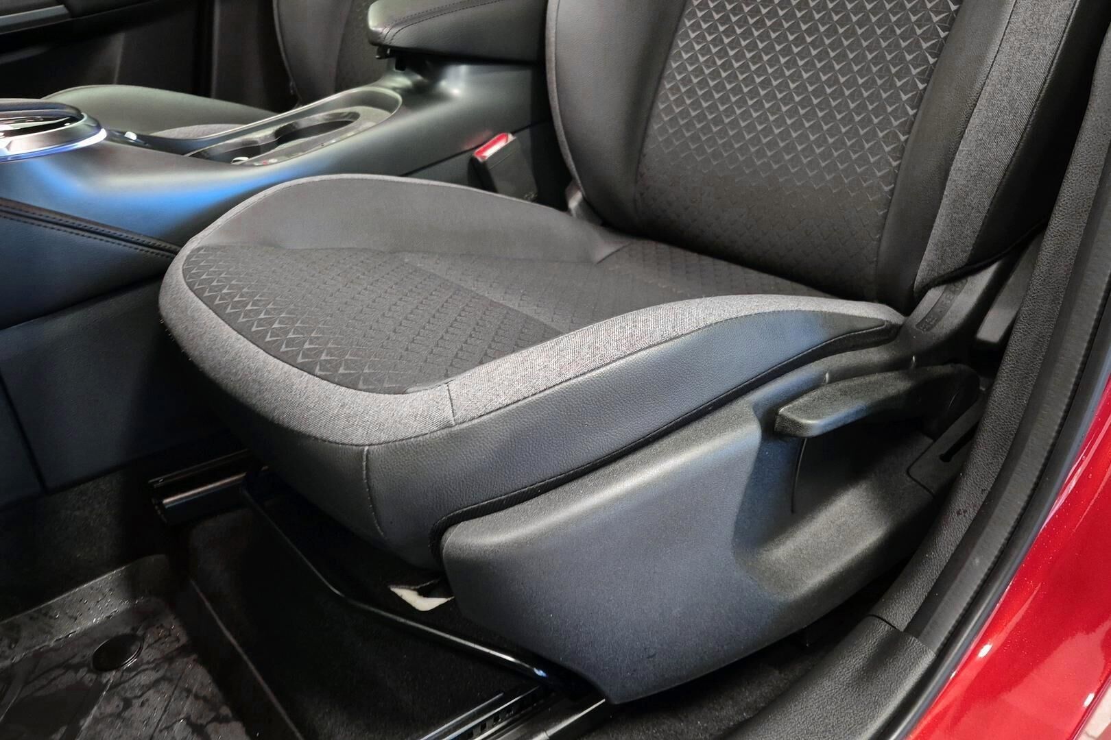 Nissan Juke iso kuva 22