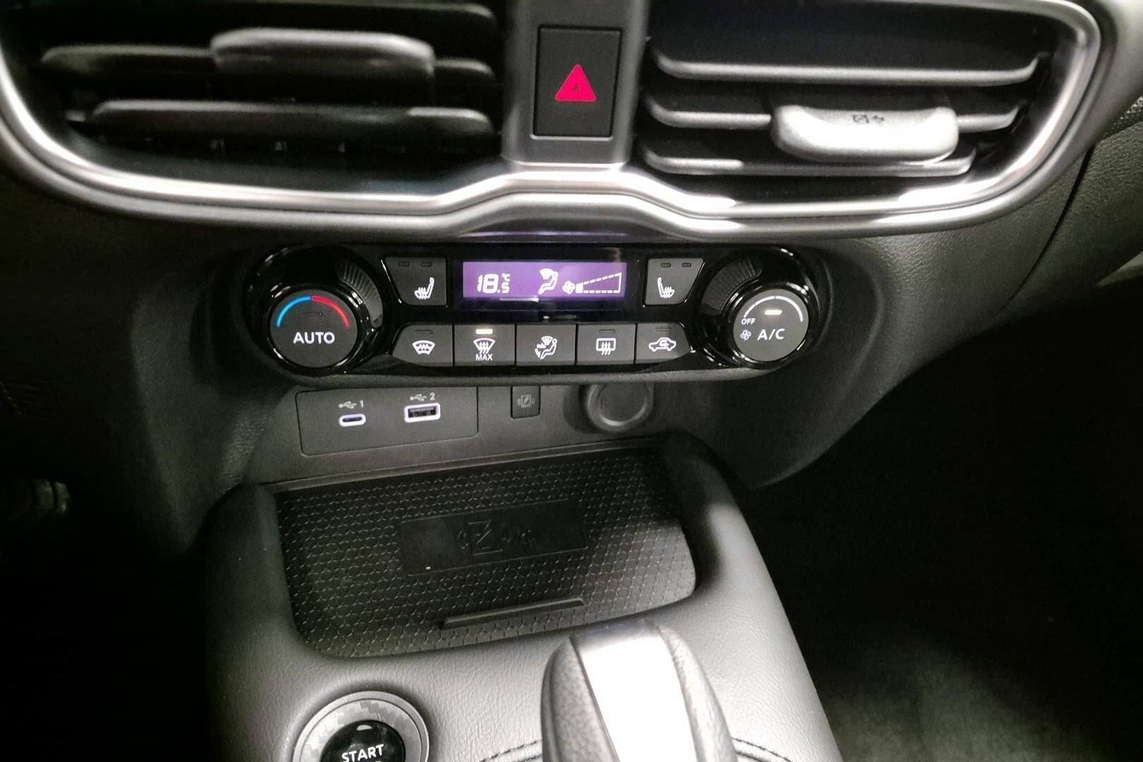 Nissan Juke iso kuva 15