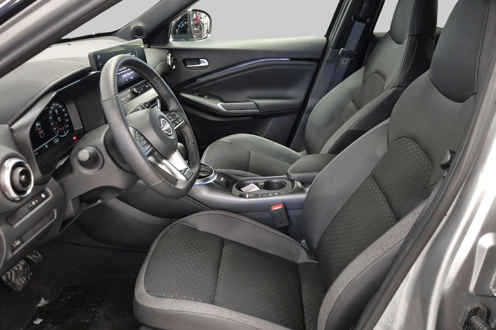 Nissan Juke iso kuva 8