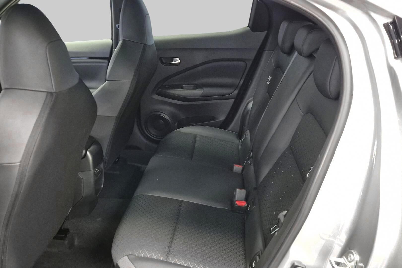 Nissan Juke iso kuva 9