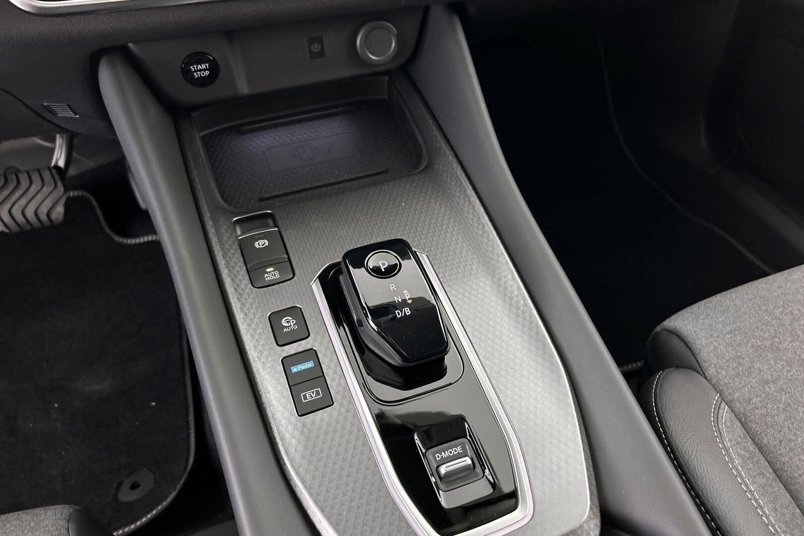 Nissan Qashqai iso kuva 17