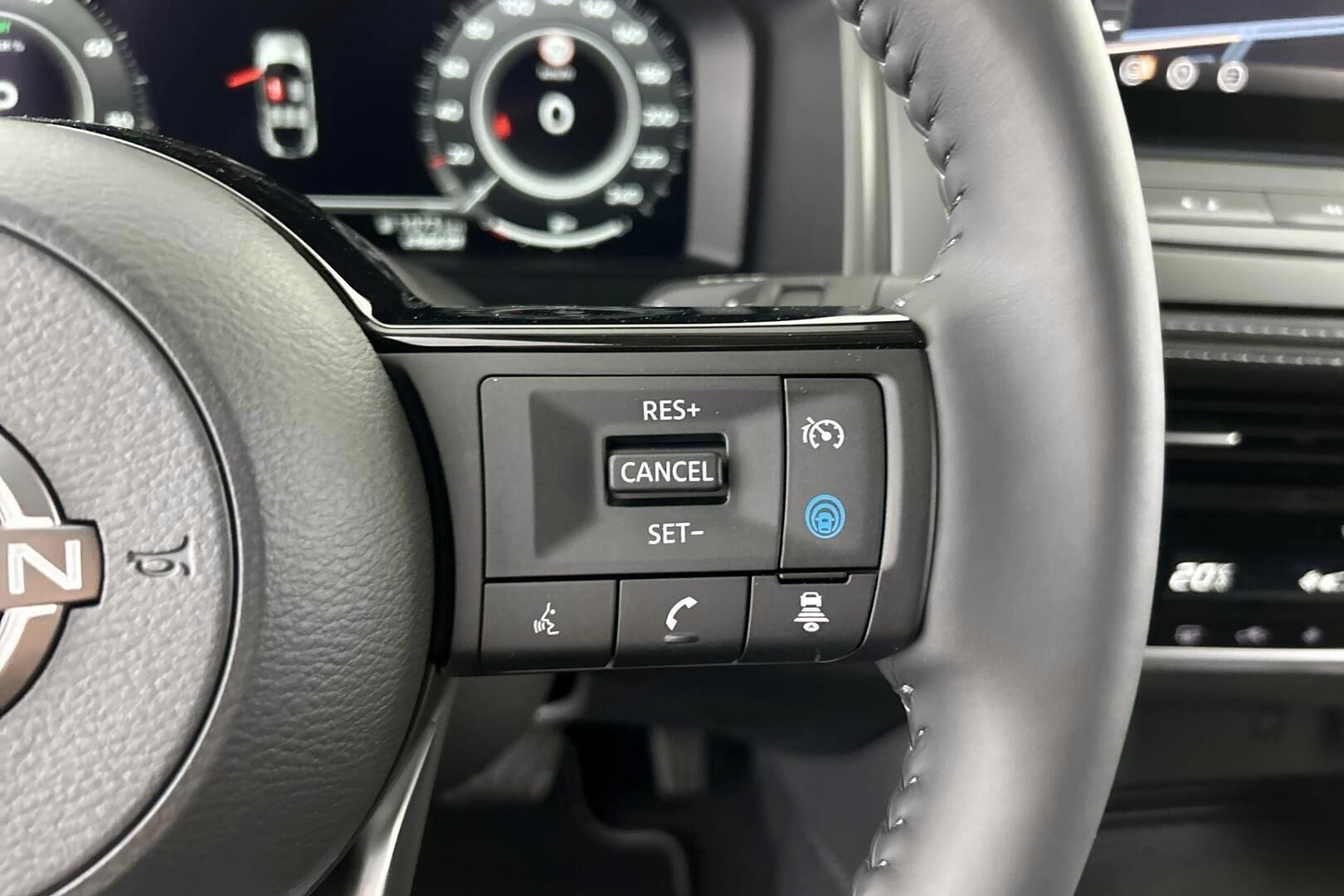 Nissan Qashqai iso kuva 19