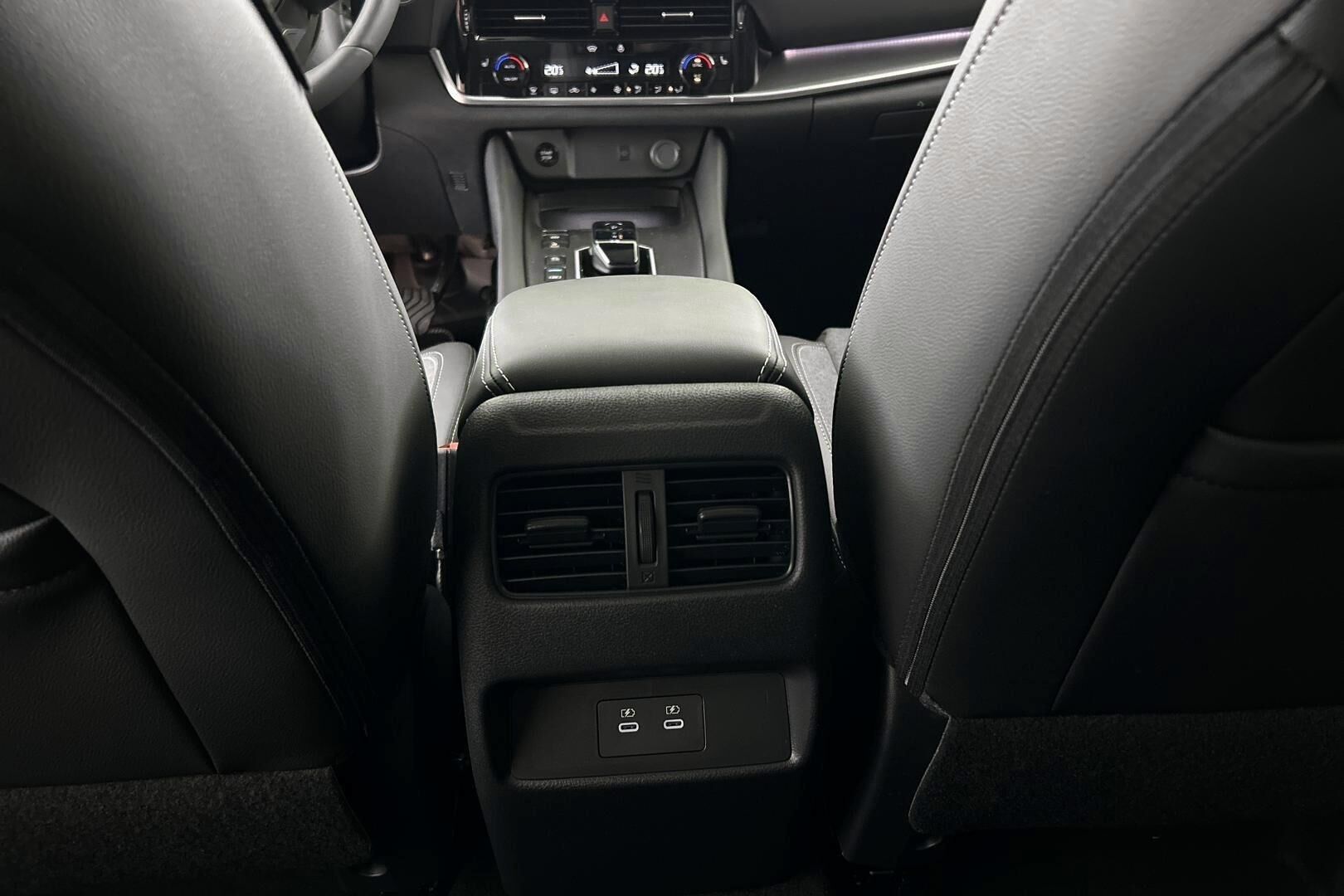Nissan Qashqai iso kuva 25
