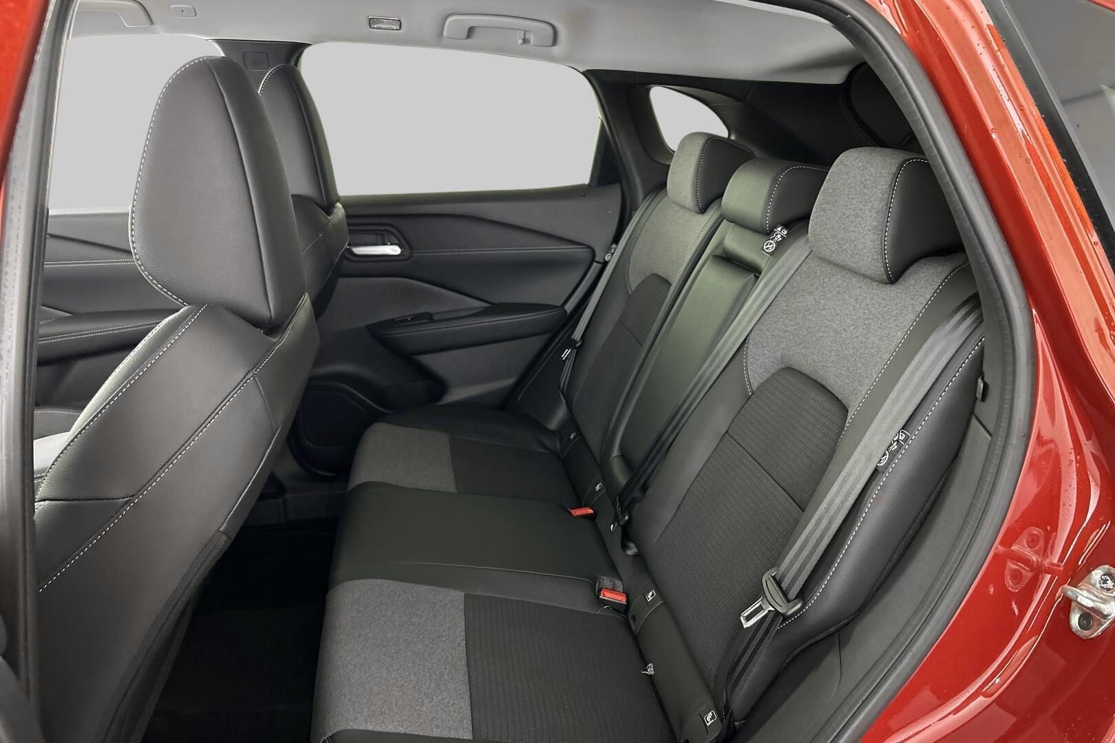 Nissan Qashqai iso kuva 7
