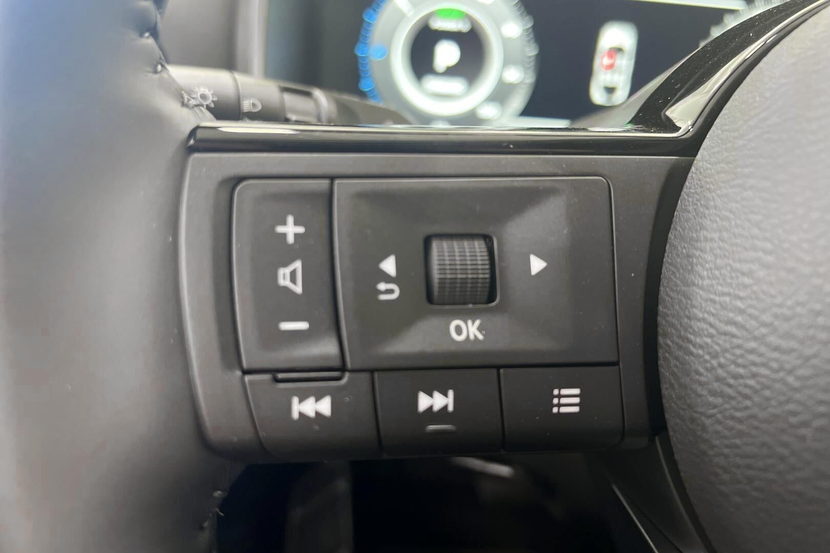 Nissan Qashqai iso kuva 12