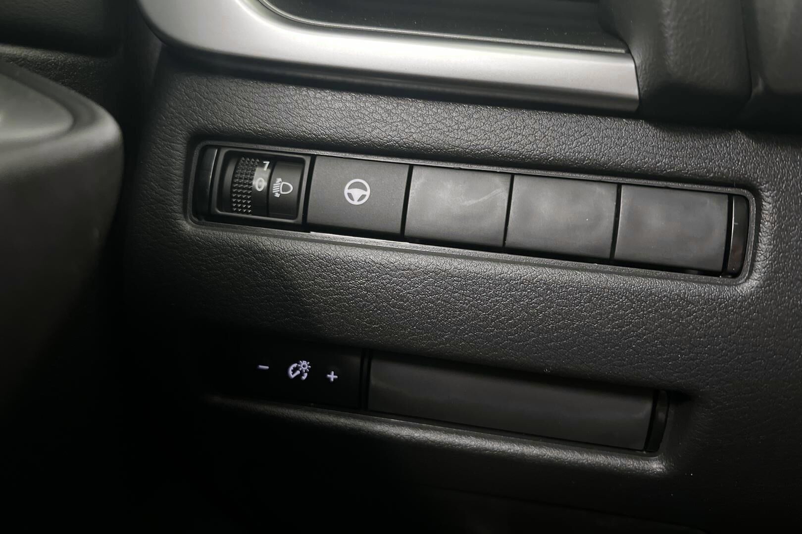 Nissan Qashqai iso kuva 19
