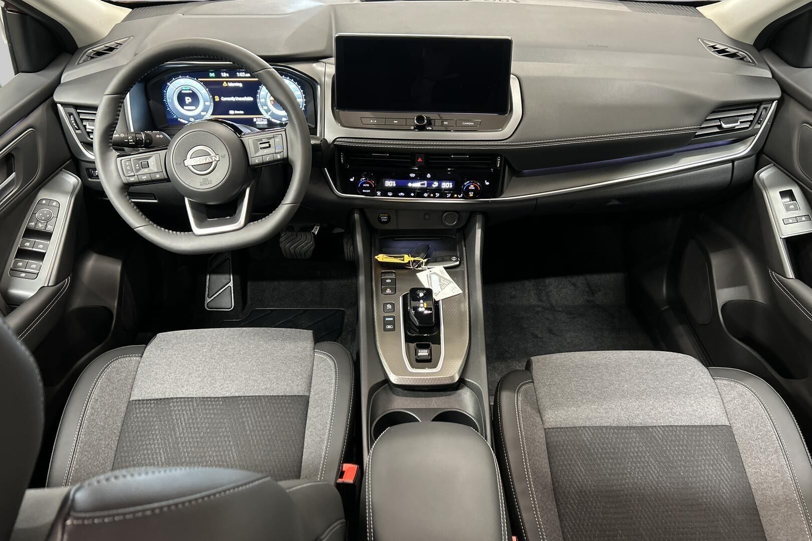 Nissan Qashqai iso kuva 10