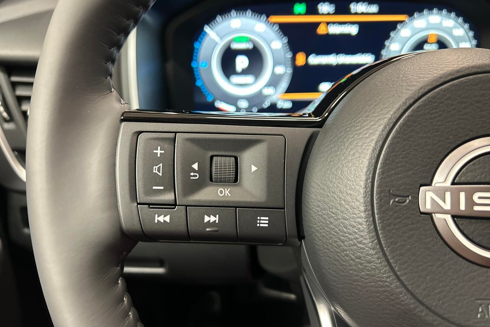 Nissan Qashqai iso kuva 18
