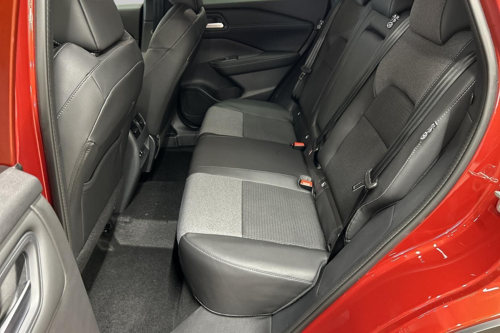 Nissan Qashqai iso kuva 9