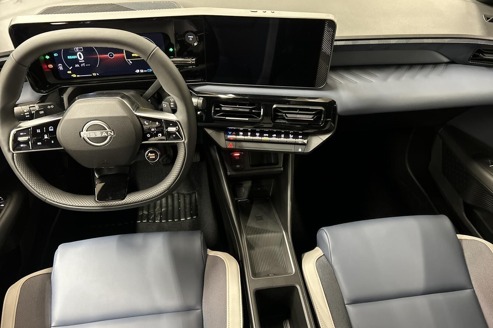 Nissan Micra iso kuva 5