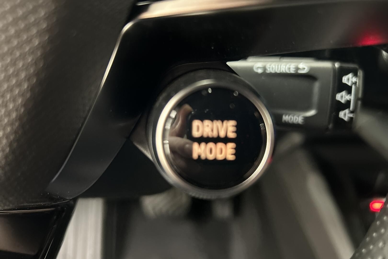 Nissan Micra iso kuva 8