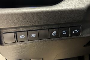 Toyota RAV4 Plug-in esikatselu 23