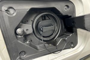 Toyota RAV4 Plug-in esikatselu 19