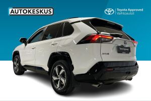 Toyota RAV4 Plug-in esikatselu 5
